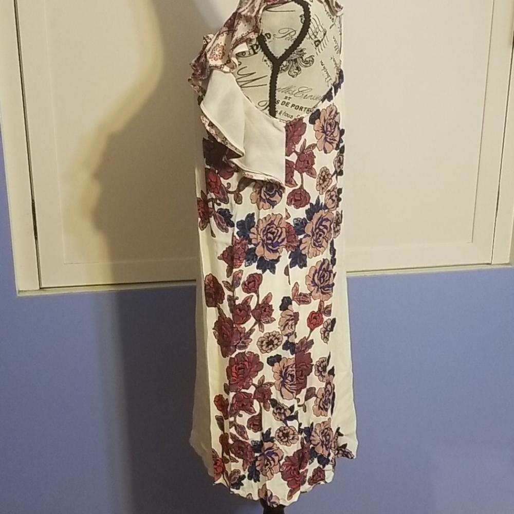 Dress - Picture 5 of 5